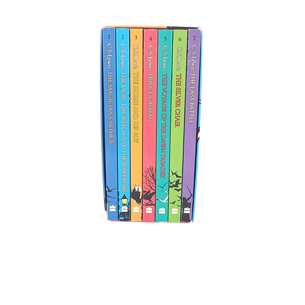 Chronicles of Narnia Complete 7 Book Box Set C.S. Lewis Paperback HarperCollins